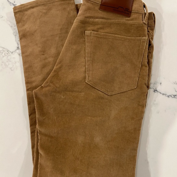 Brand new! Never worn. Vineyard Vines Men’s corduroy 5-pocket pants. 28x30 - Picture 4 of 5